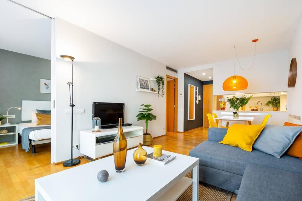 Monumumental Free Parking Apartment *